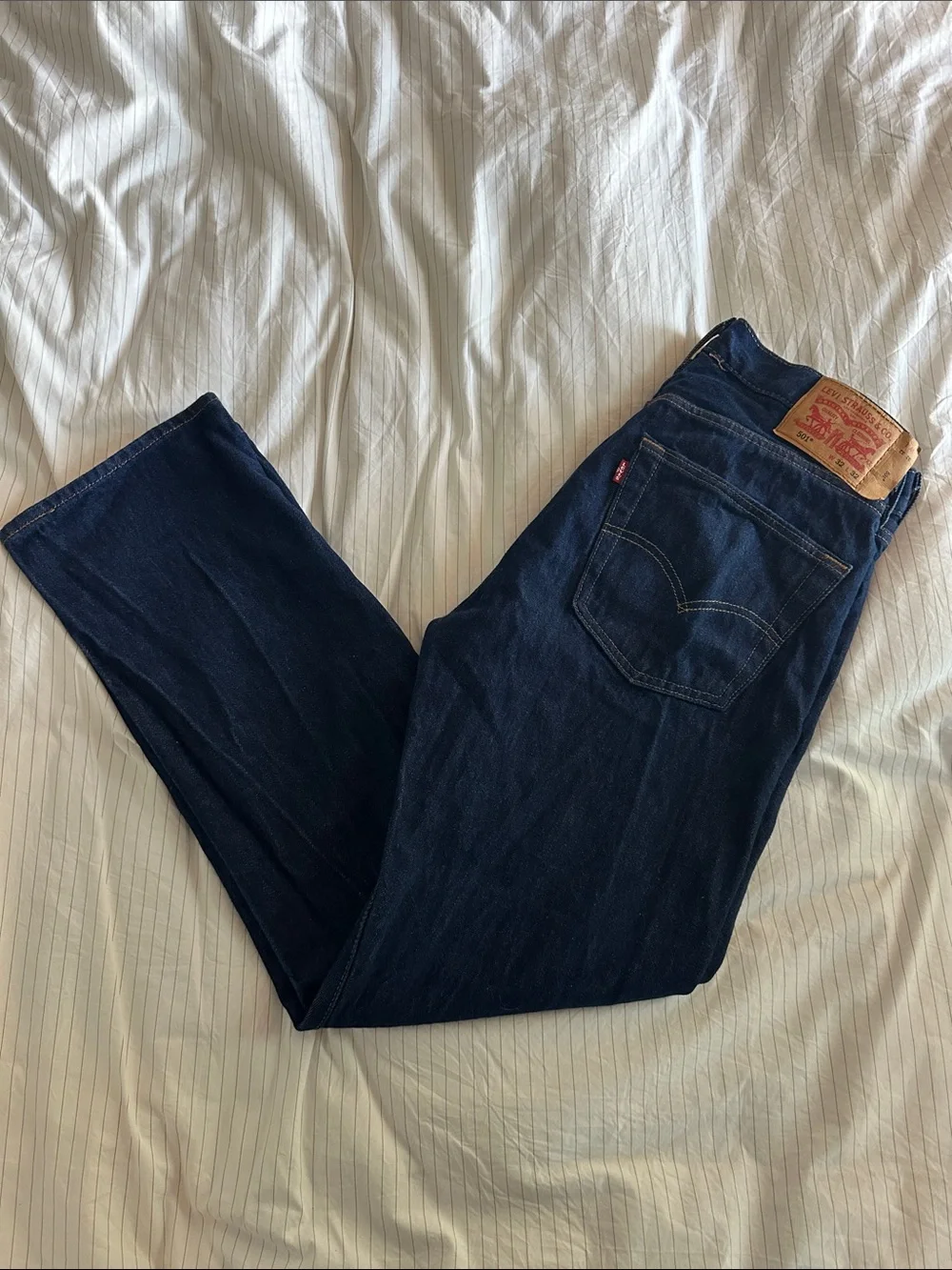 Levi’s 501 Men's Dark Blue Straight-Leg Jeans - 32x32